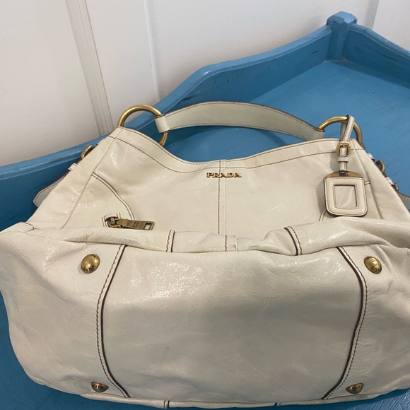 Cream and brass vintage Prada bag - Picture 3 of 5